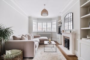 Sitting Room- click for photo gallery